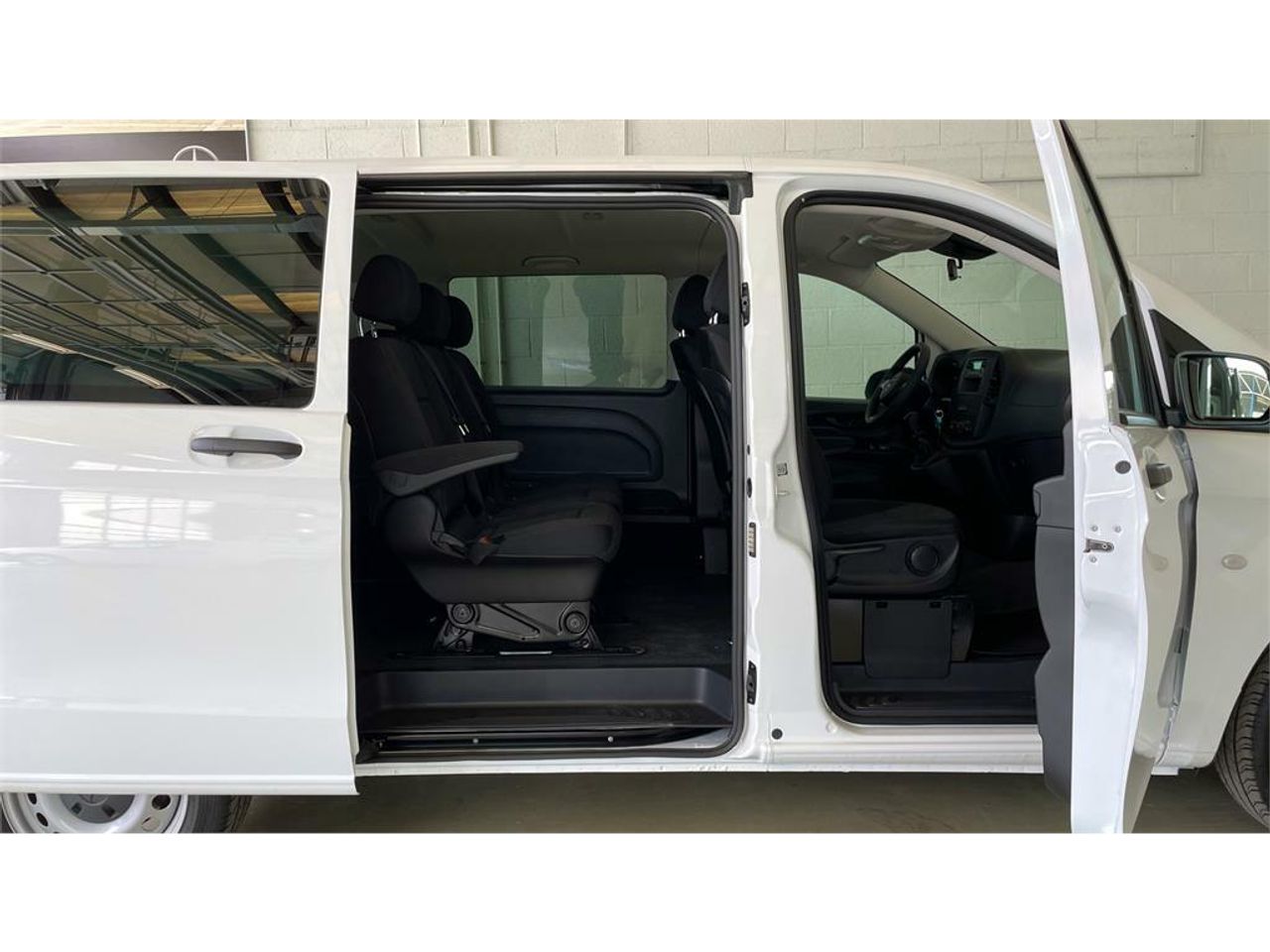 Foto Mercedes-Benz Vito 21