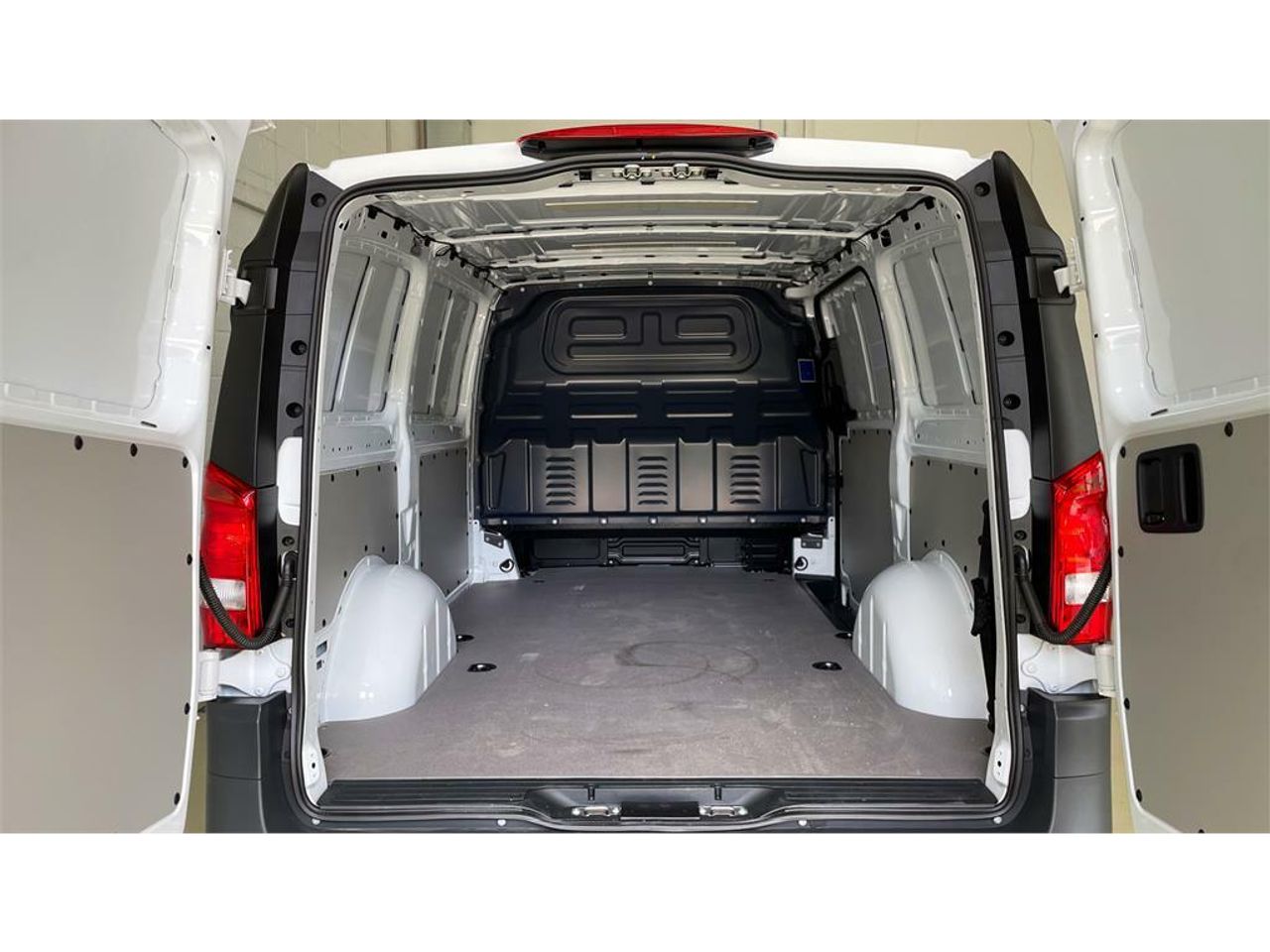 Foto Mercedes-Benz Vito 17