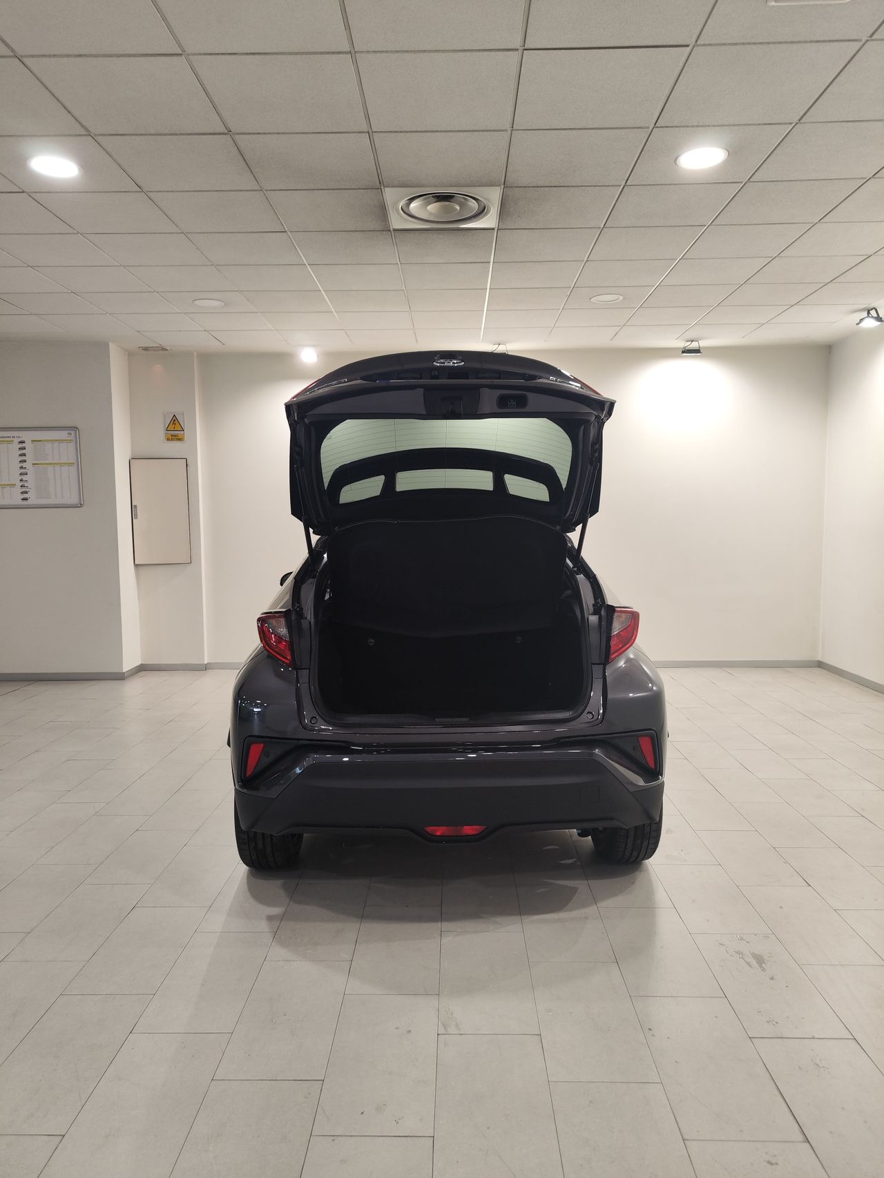 Foto Toyota C-HR 10