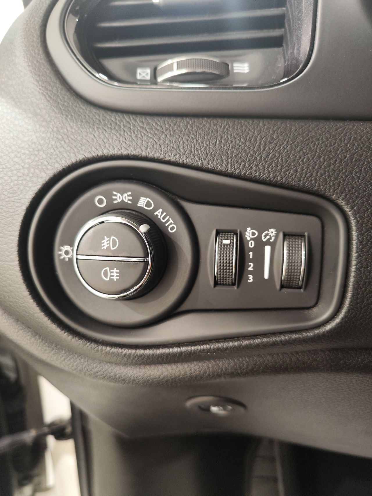 Foto Jeep Renegade 11