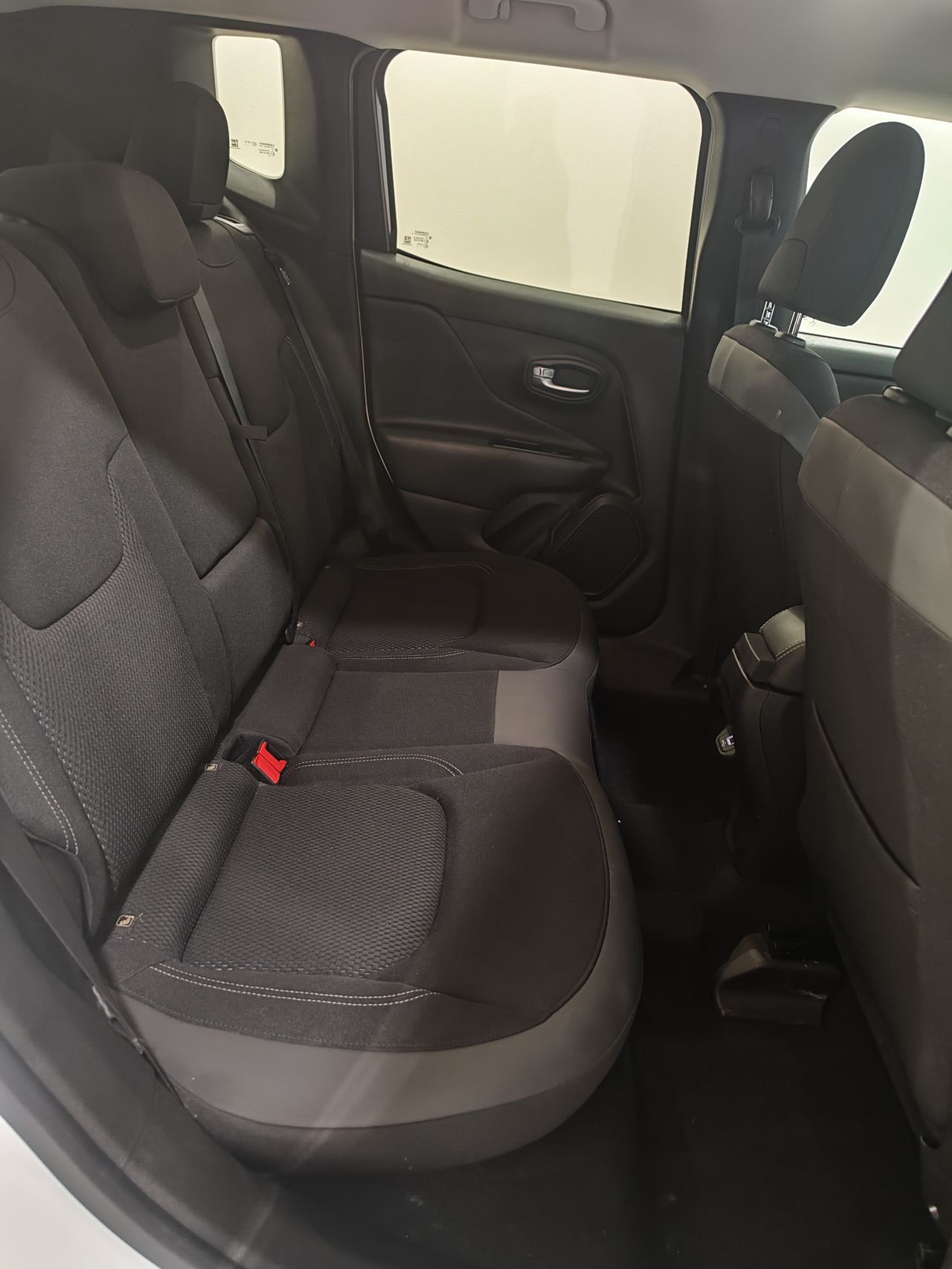 Foto Jeep Renegade 16