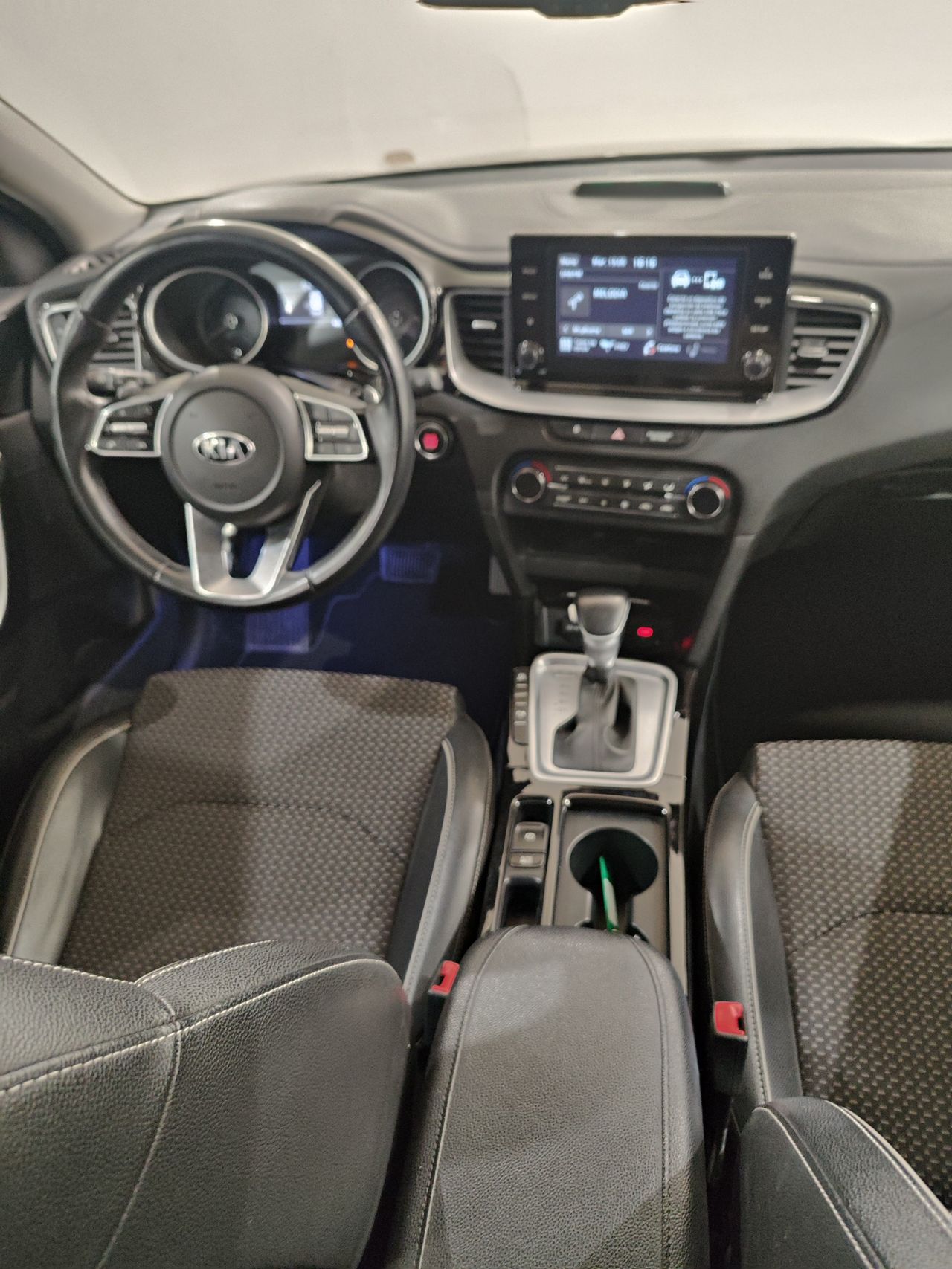 Foto Kia XCeed 8