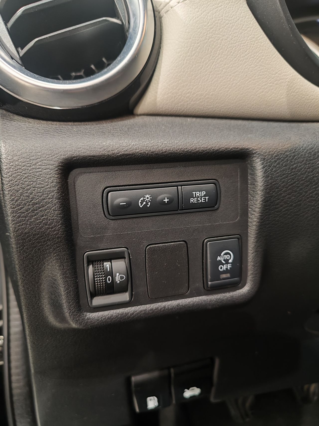 Foto Nissan Micra 11