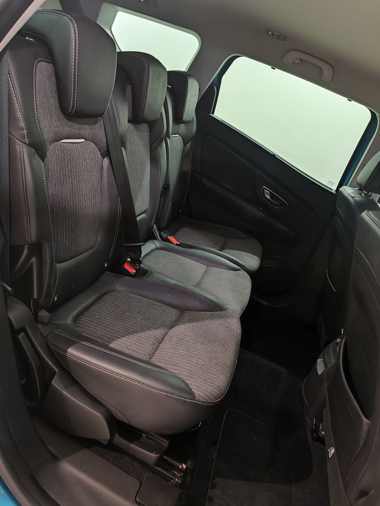 Foto Renault Grand Scénic 16