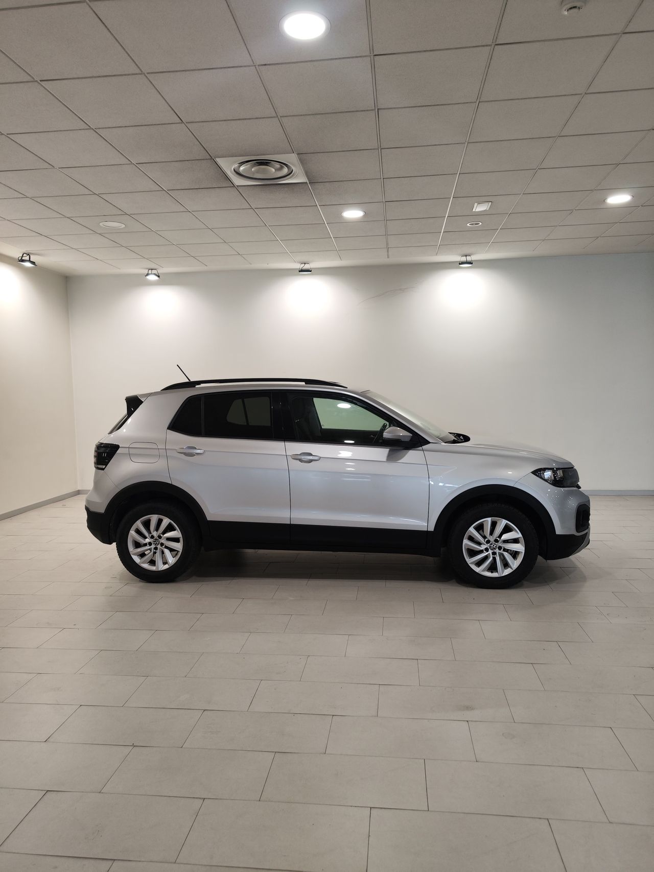 Foto Volkswagen T-Cross 2