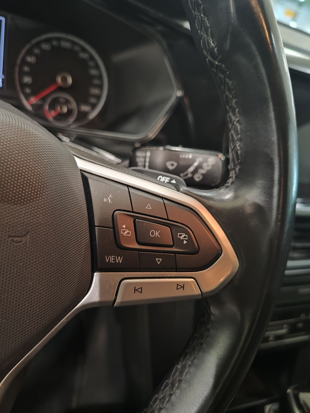 Foto Volkswagen T-Cross 12
