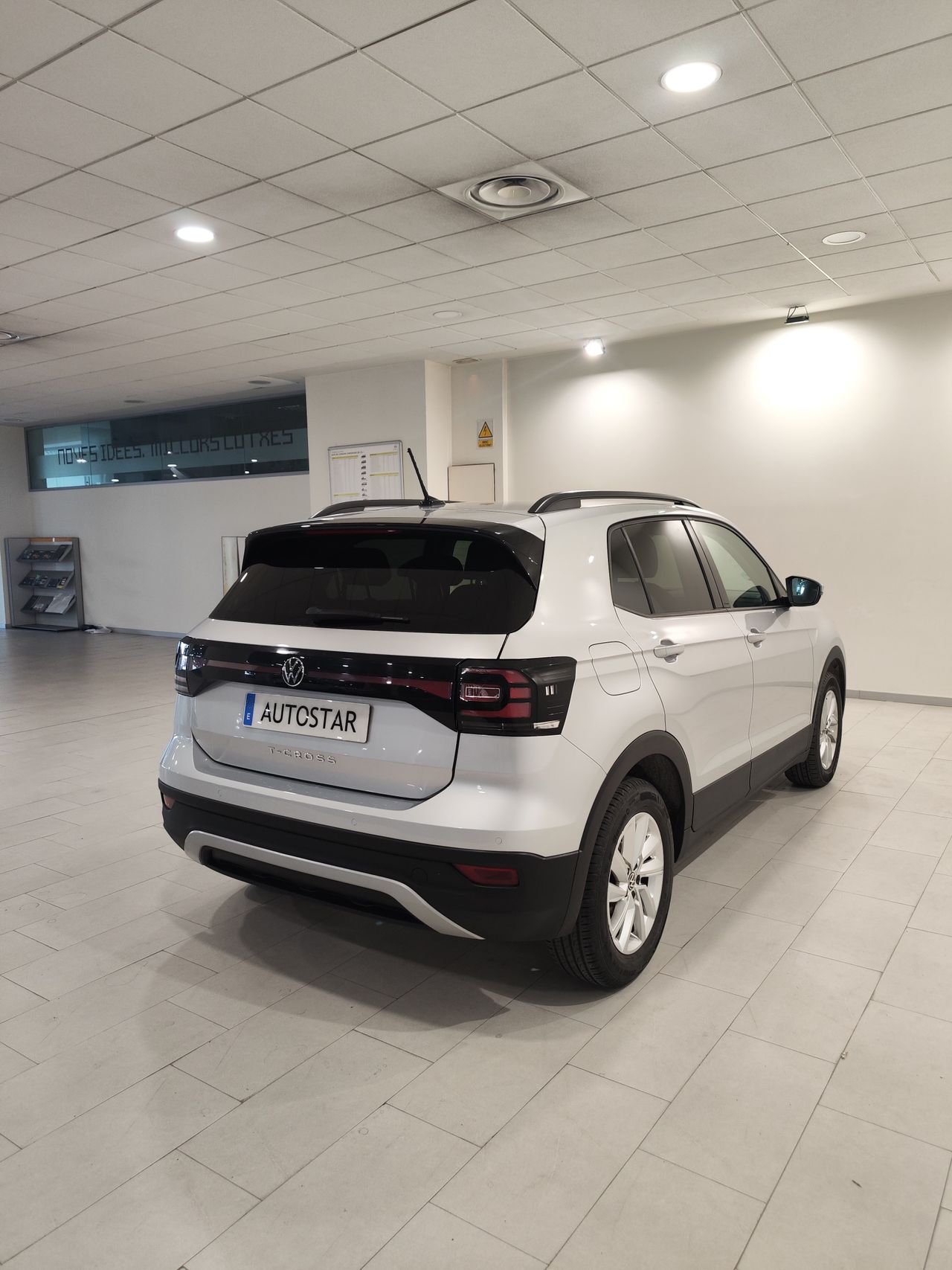 Foto Volkswagen T-Cross 19