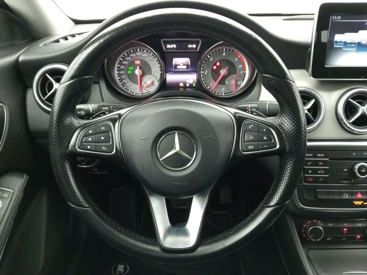Foto Mercedes-Benz Clase CLA 7
