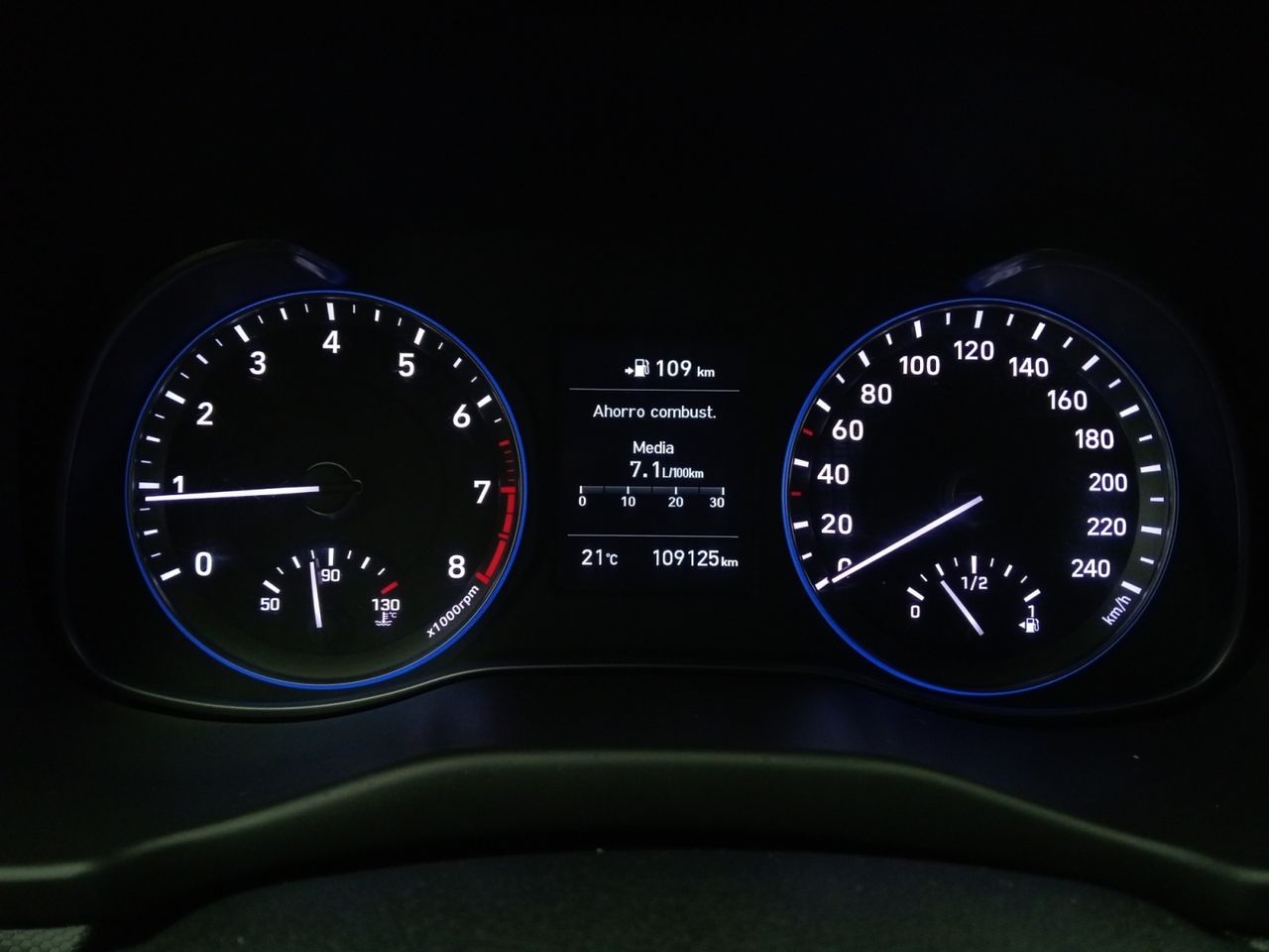 Foto Hyundai Kona 10