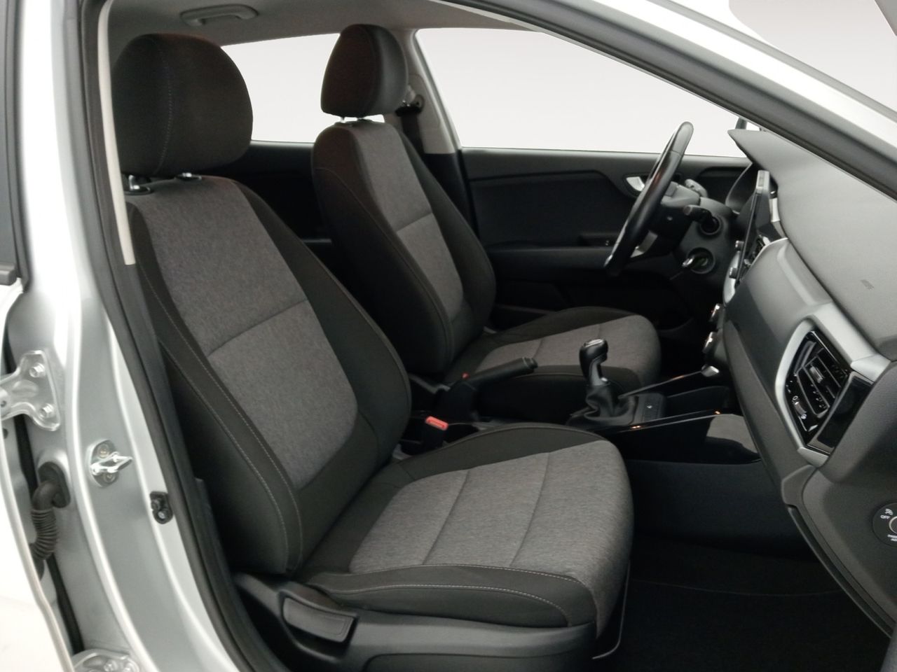 Foto Kia Stonic 8