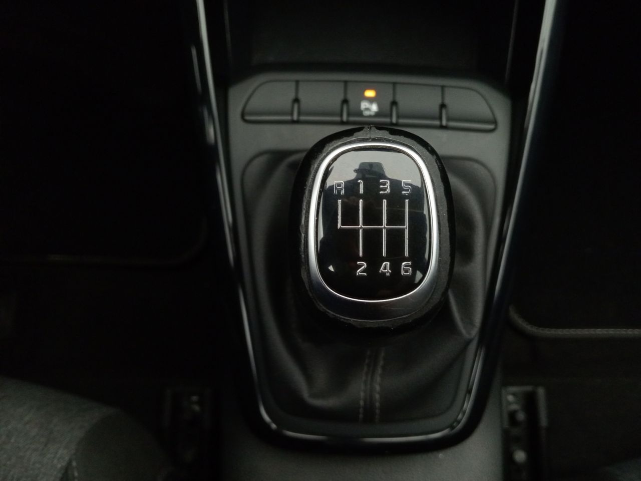 Foto Kia Stonic 15