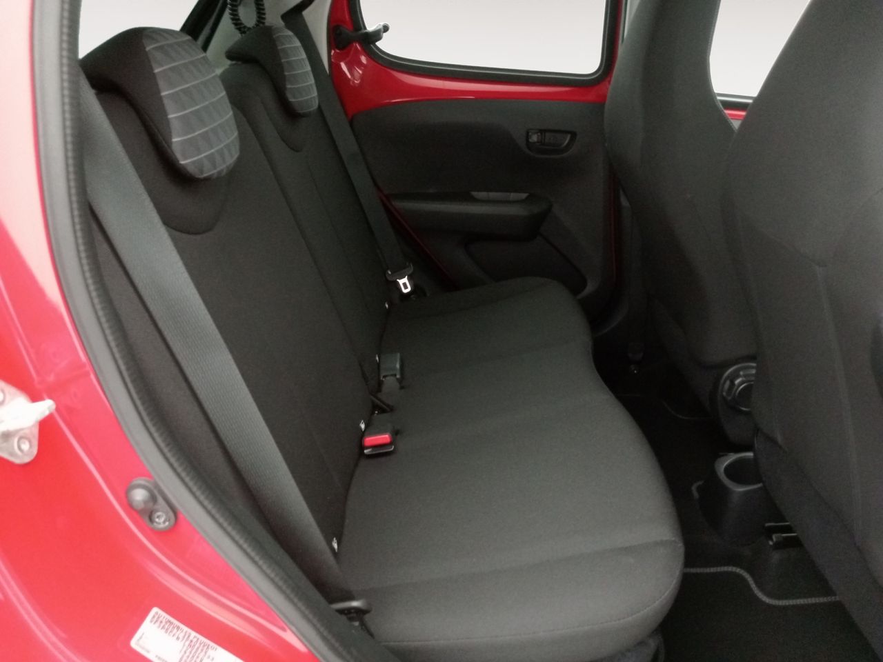 Foto Peugeot 108 9