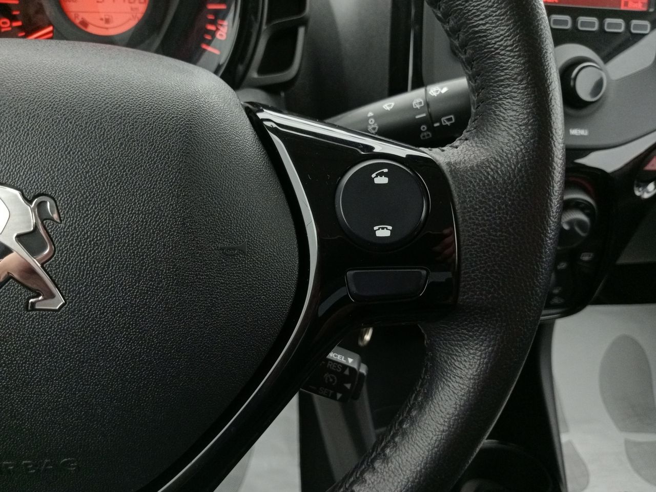 Foto Peugeot 108 15