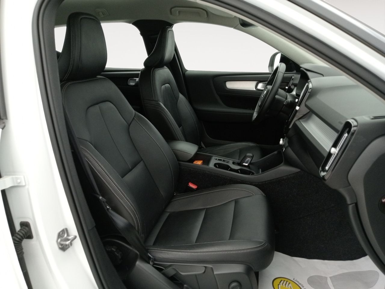 Foto Volvo XC40 8