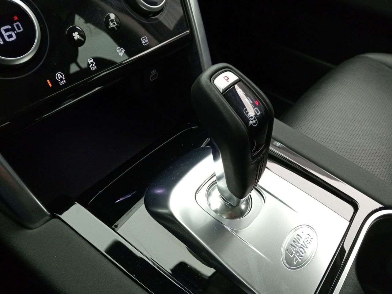 Foto Land-Rover Discovery Sport 15