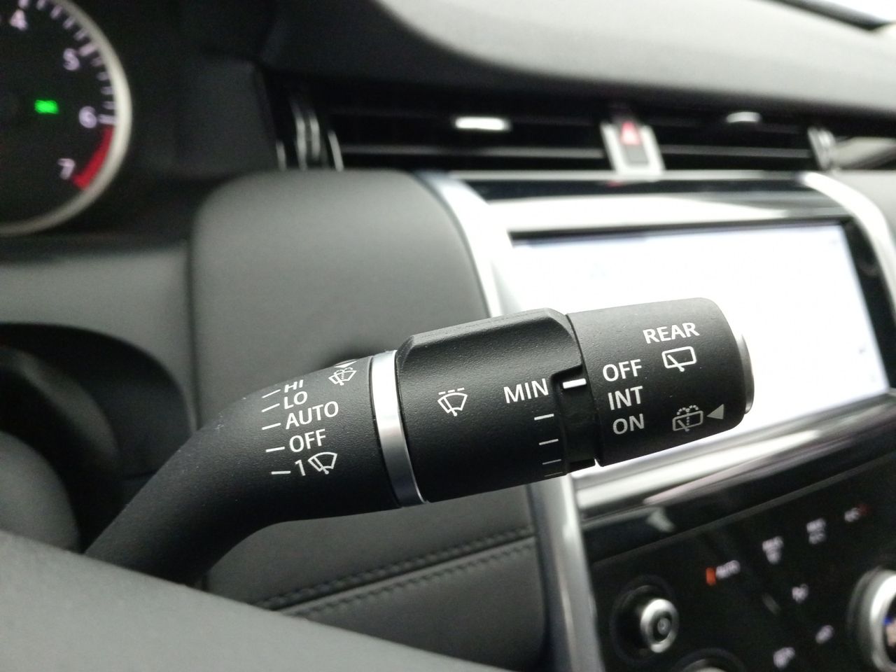 Foto Land-Rover Discovery Sport 18
