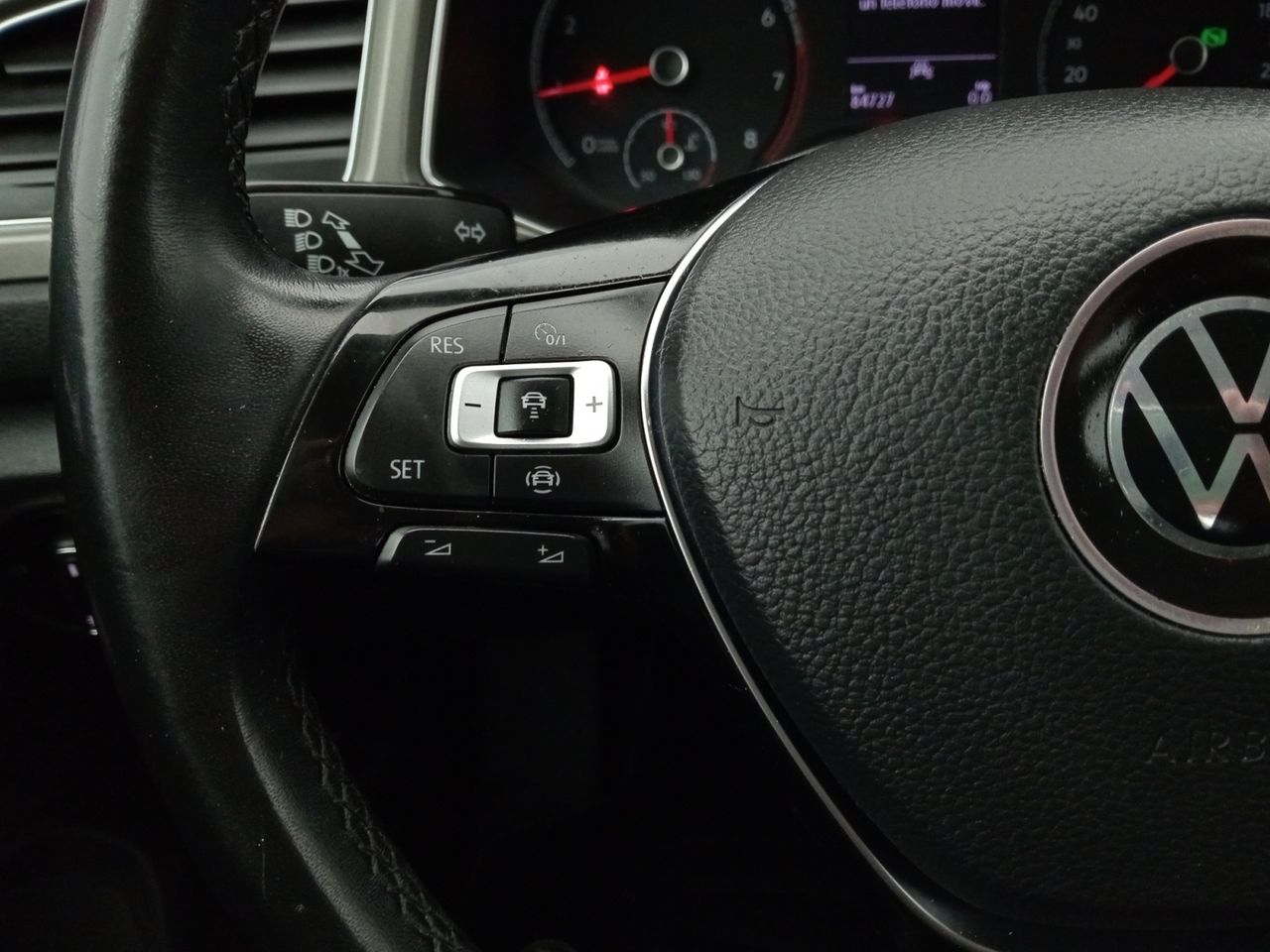 Foto Volkswagen T-Roc 15