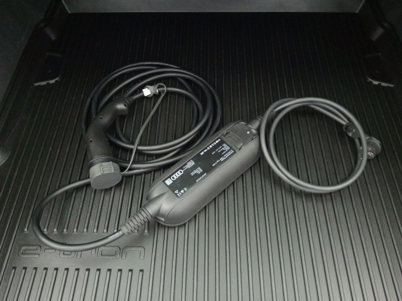 Foto Audi E-tron 26