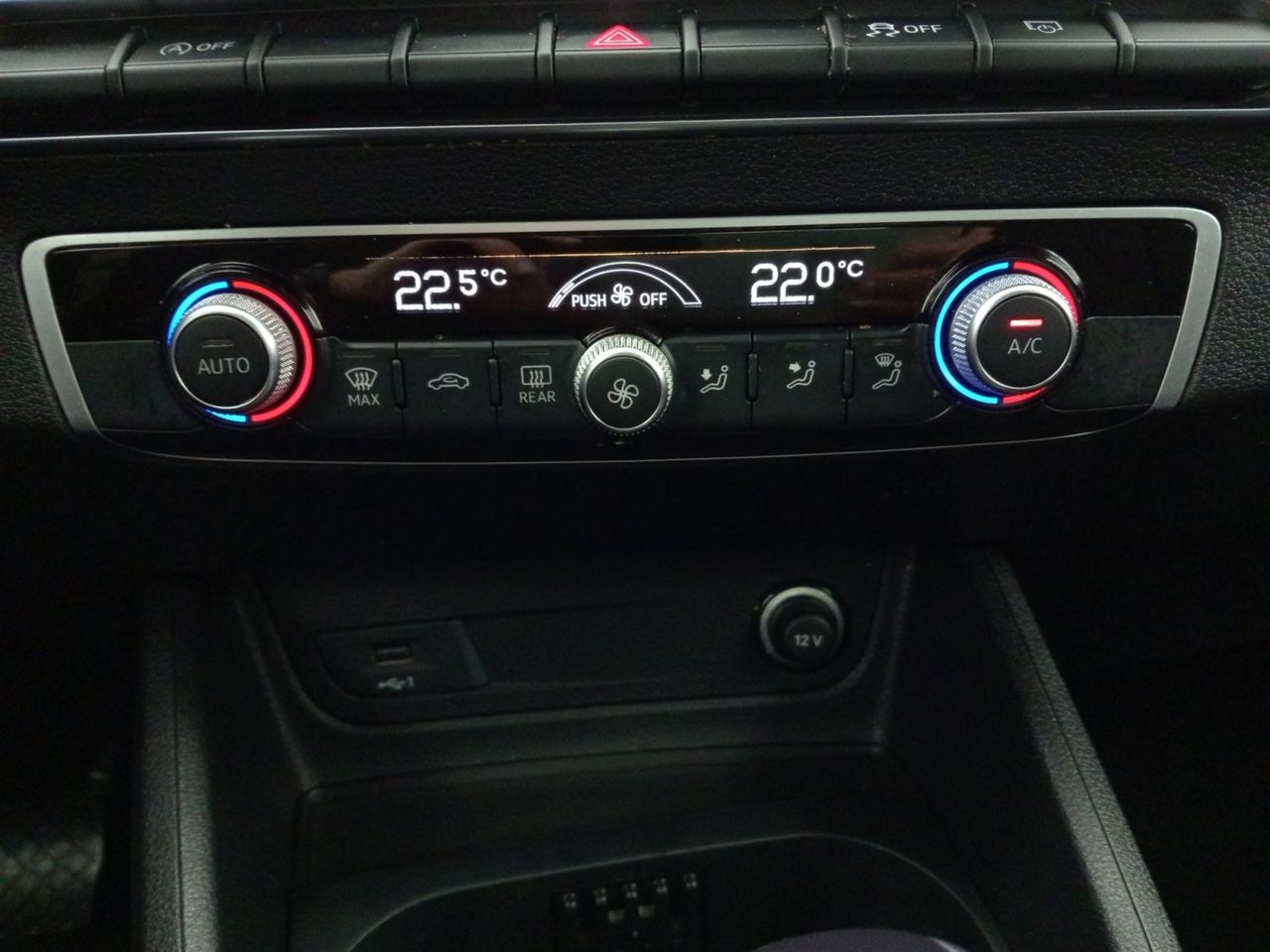 Foto Audi Q2 13