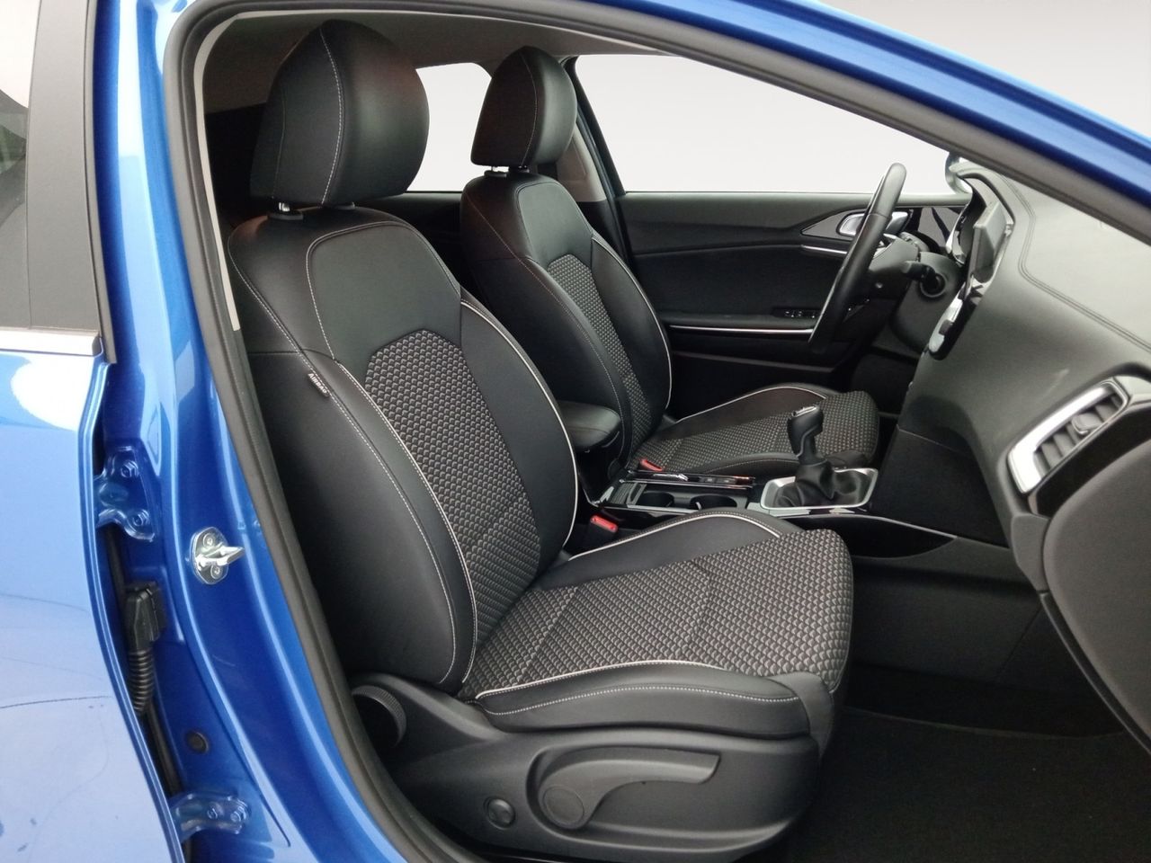 Foto Kia XCeed 8