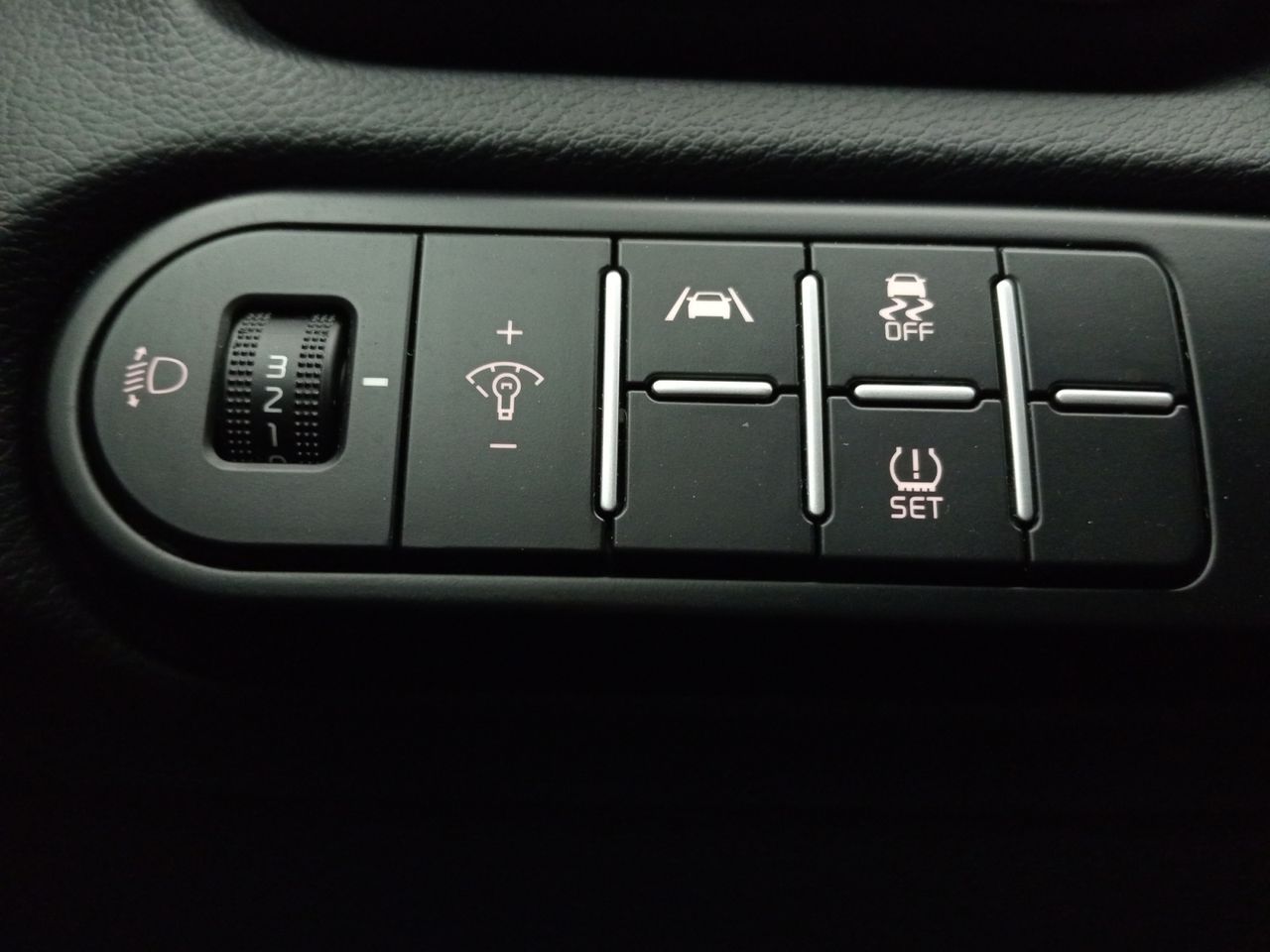 Foto Kia XCeed 21
