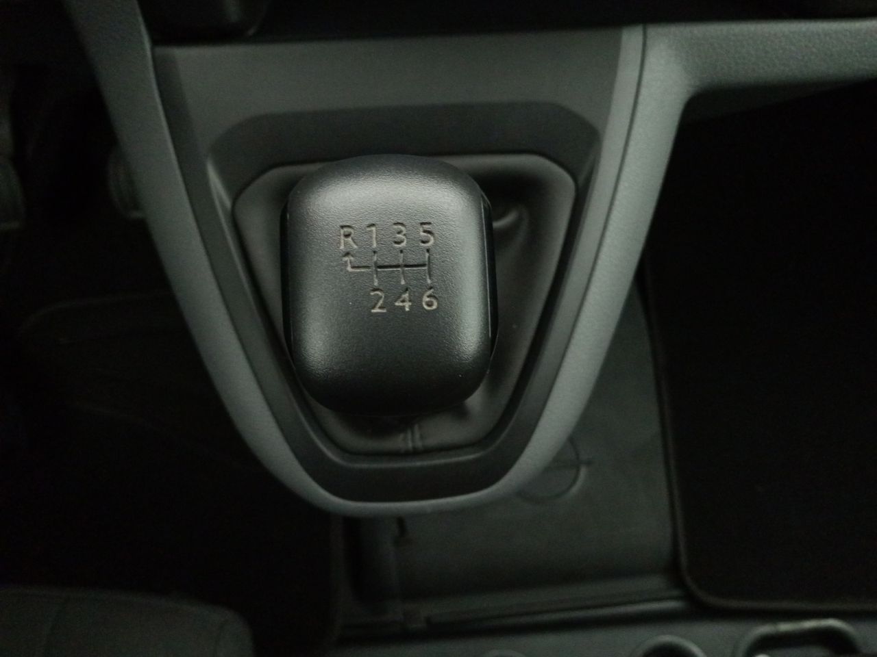 Foto Opel Vivaro 13