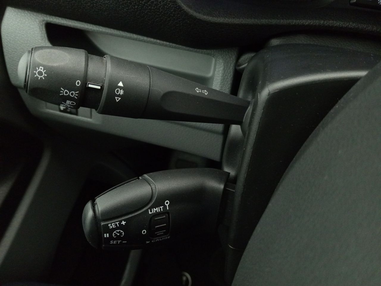 Foto Opel Vivaro 15