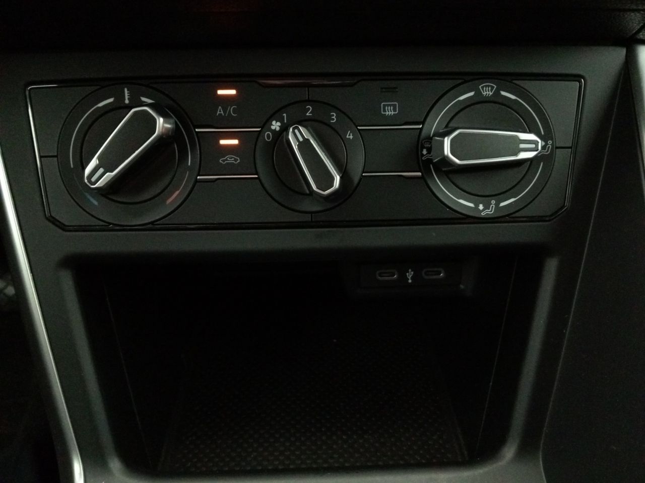 Foto Volkswagen Polo 13