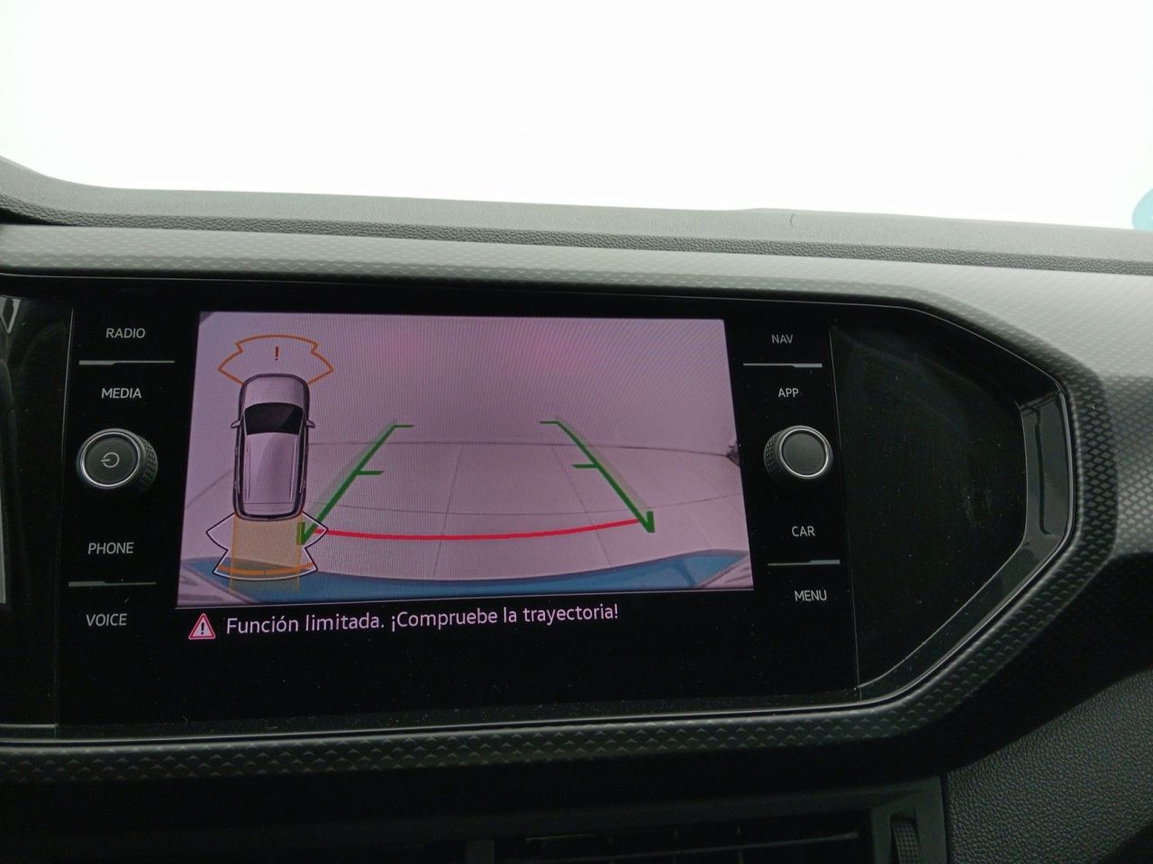 Foto Volkswagen T-Cross 13