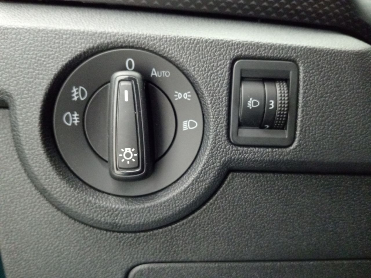 Foto Volkswagen T-Cross 21