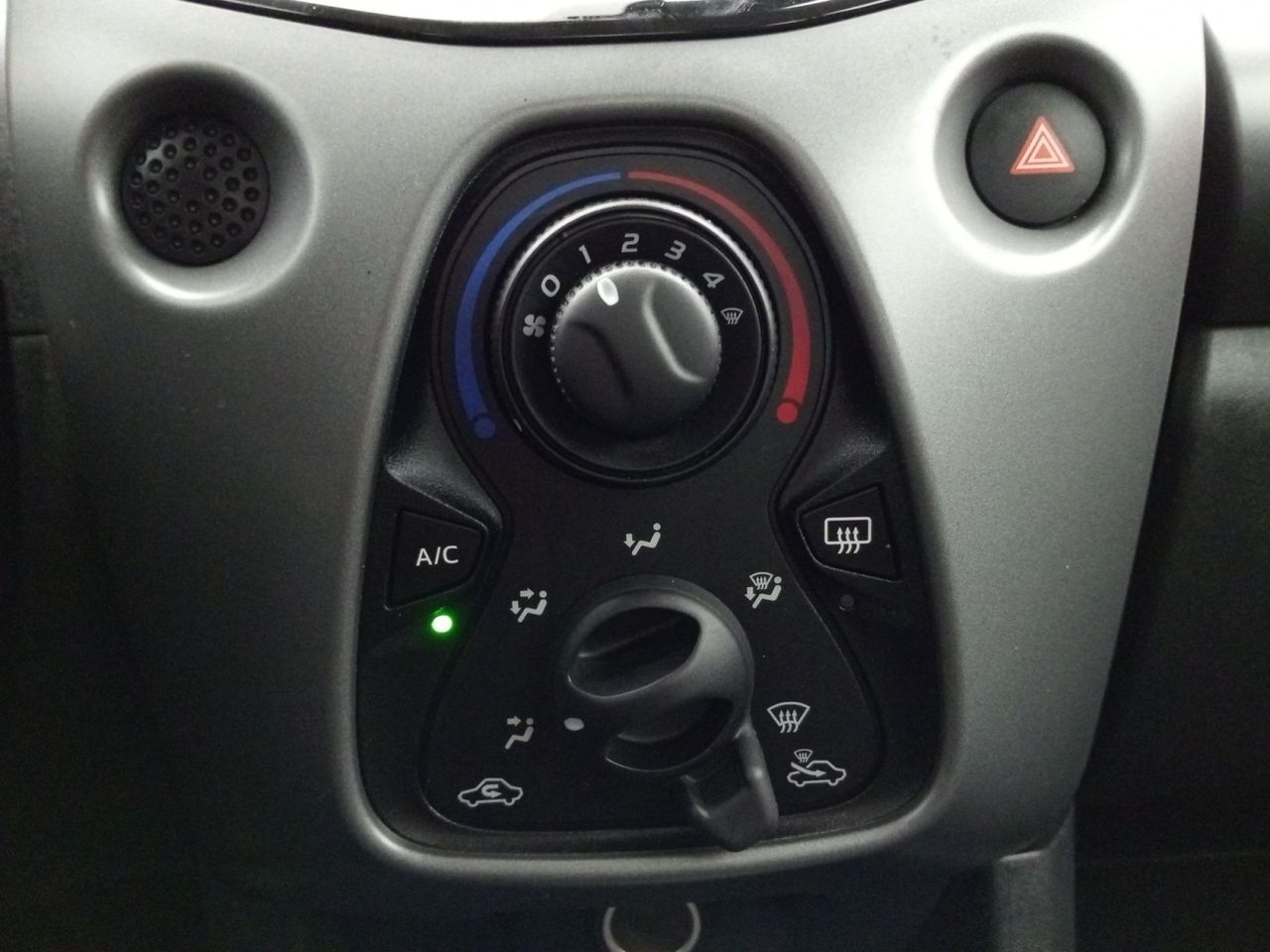 Foto Toyota Aygo 13