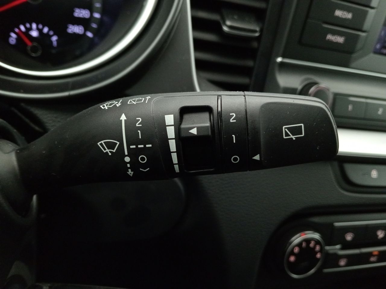 Foto Kia XCeed 16