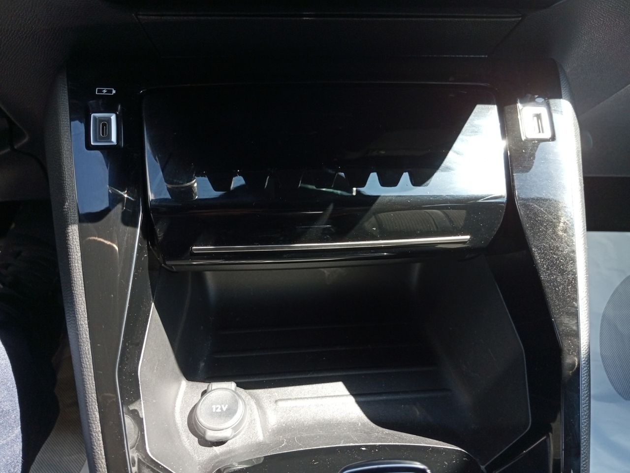 Foto Peugeot 2008 13