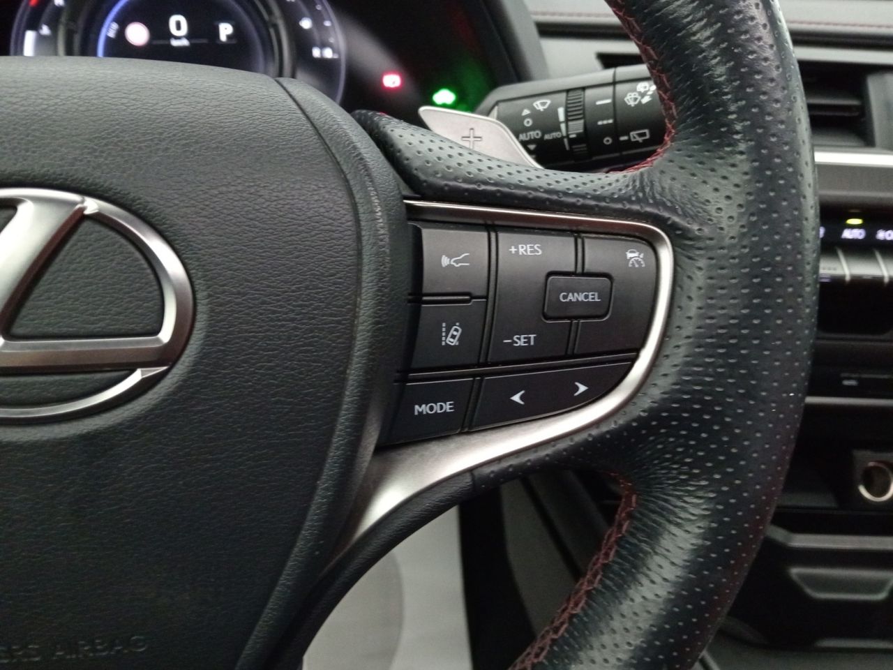 Foto Lexus UX 19