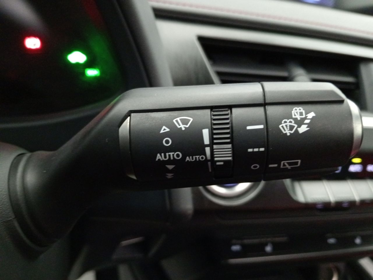 Foto Lexus UX 20
