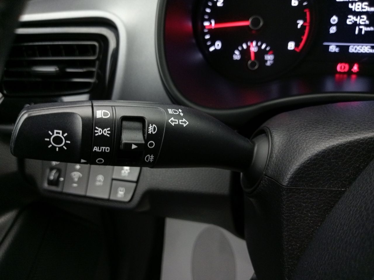 Foto Kia Stonic 17