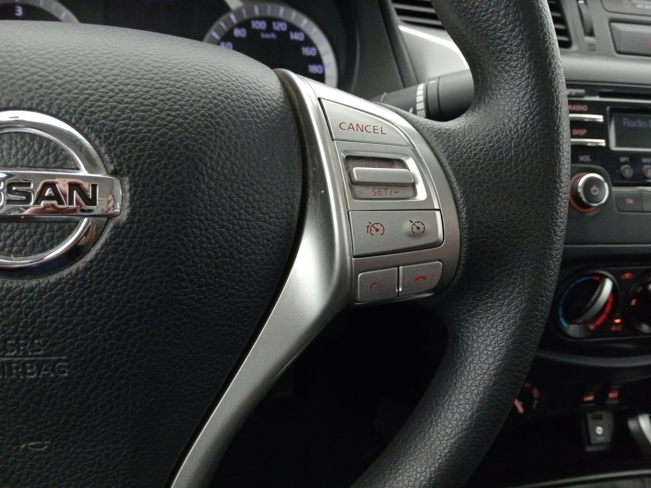 Foto Nissan Navara 16