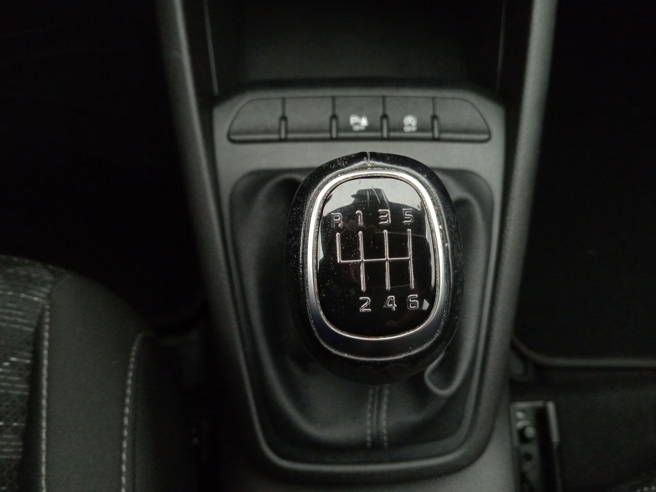 Foto Kia Rio 14
