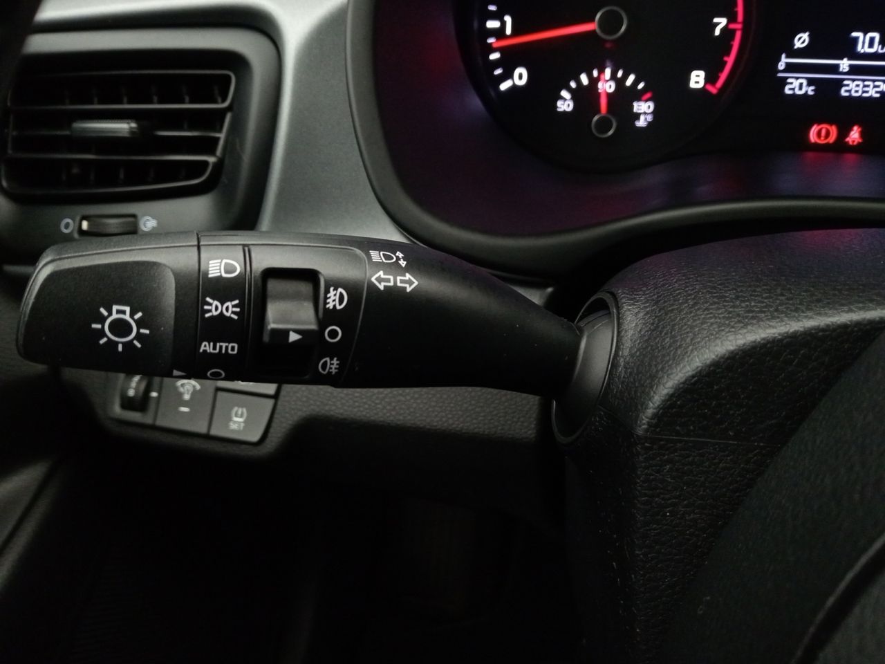 Foto Kia Rio 18