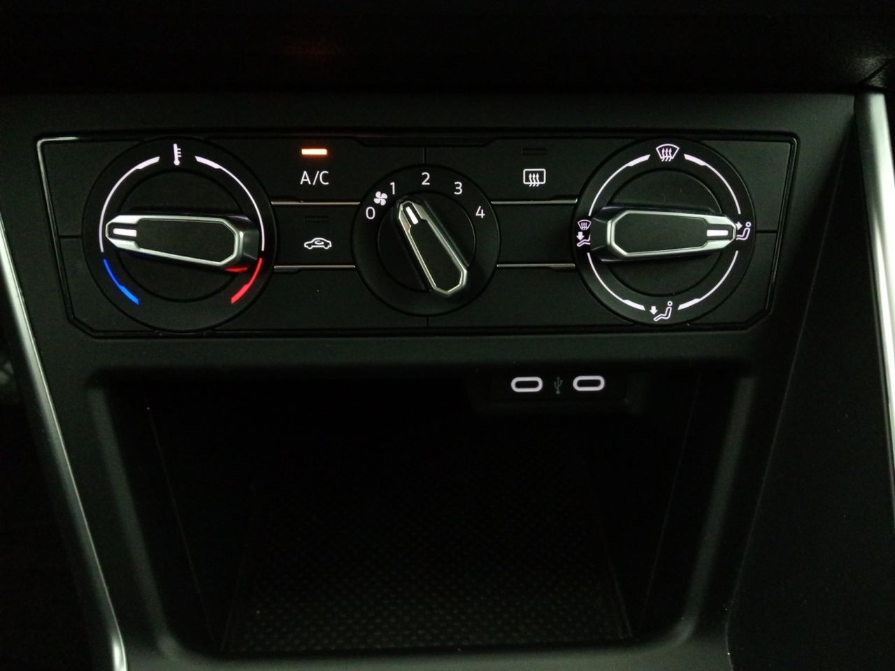 Foto Volkswagen Polo 13