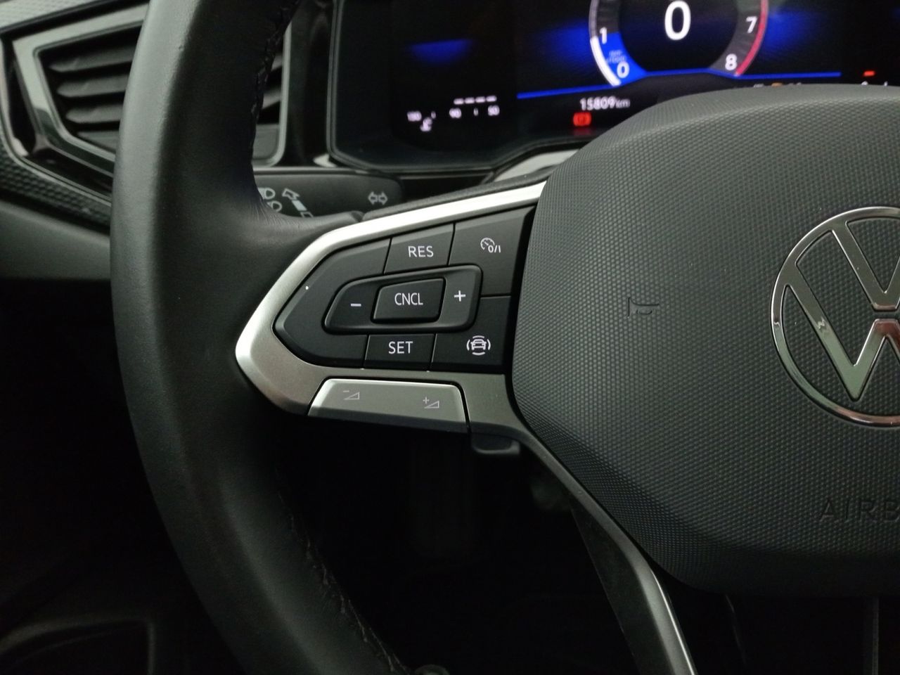 Foto Volkswagen Polo 15