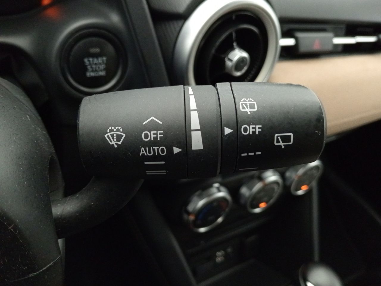 Foto Mazda CX-3 18