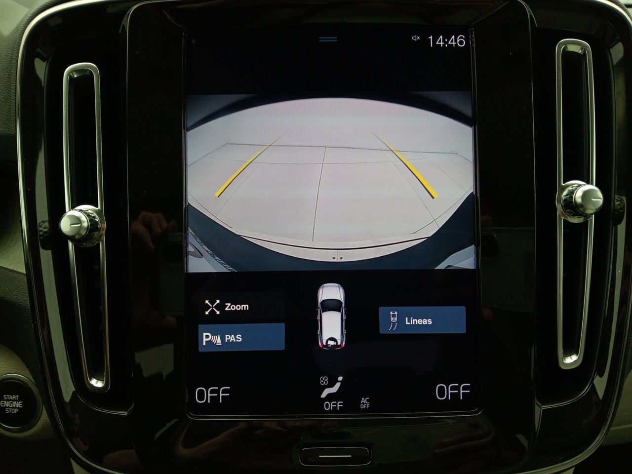 Foto Volvo XC40 13
