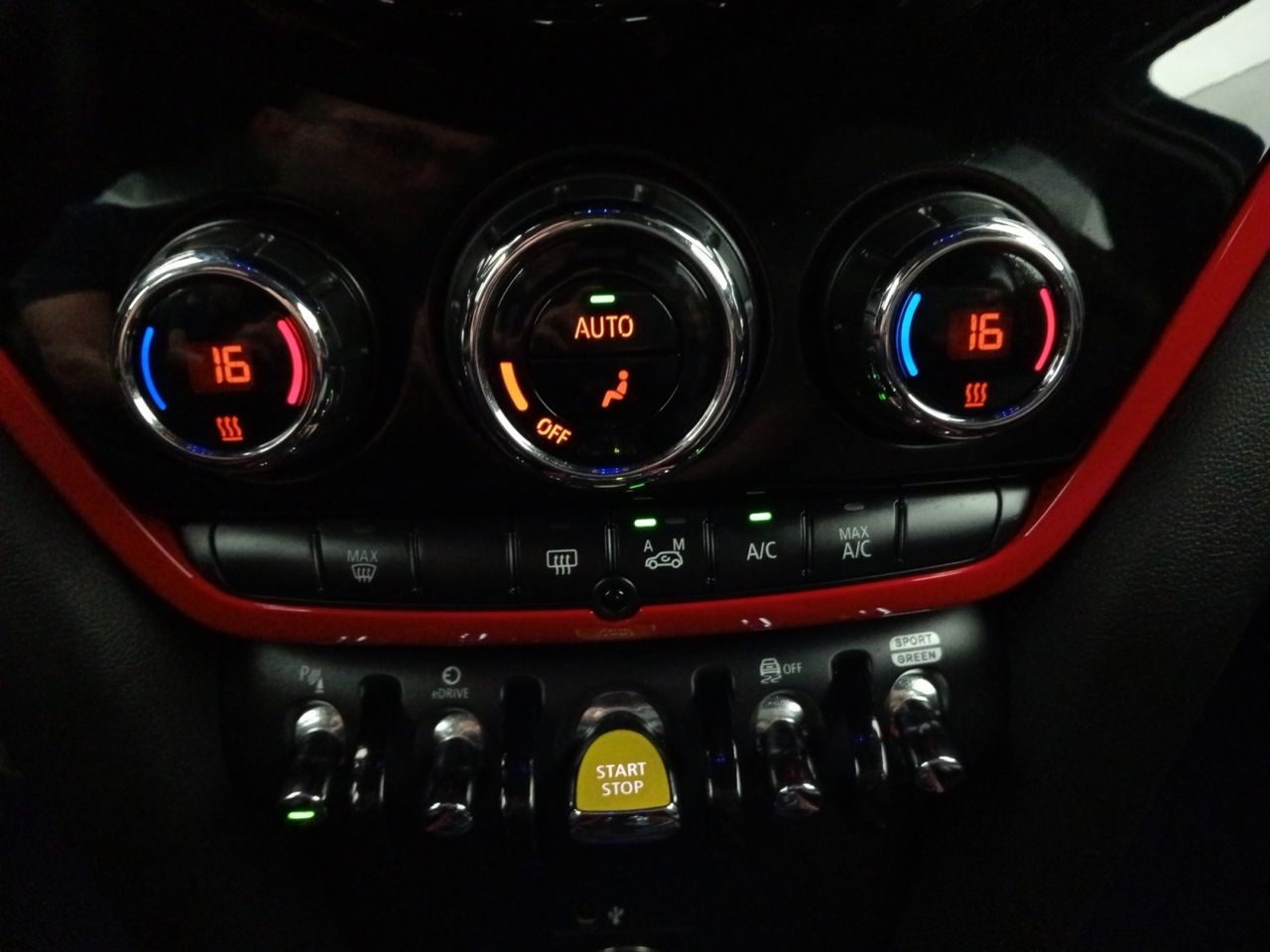 Foto Mini Countryman 14