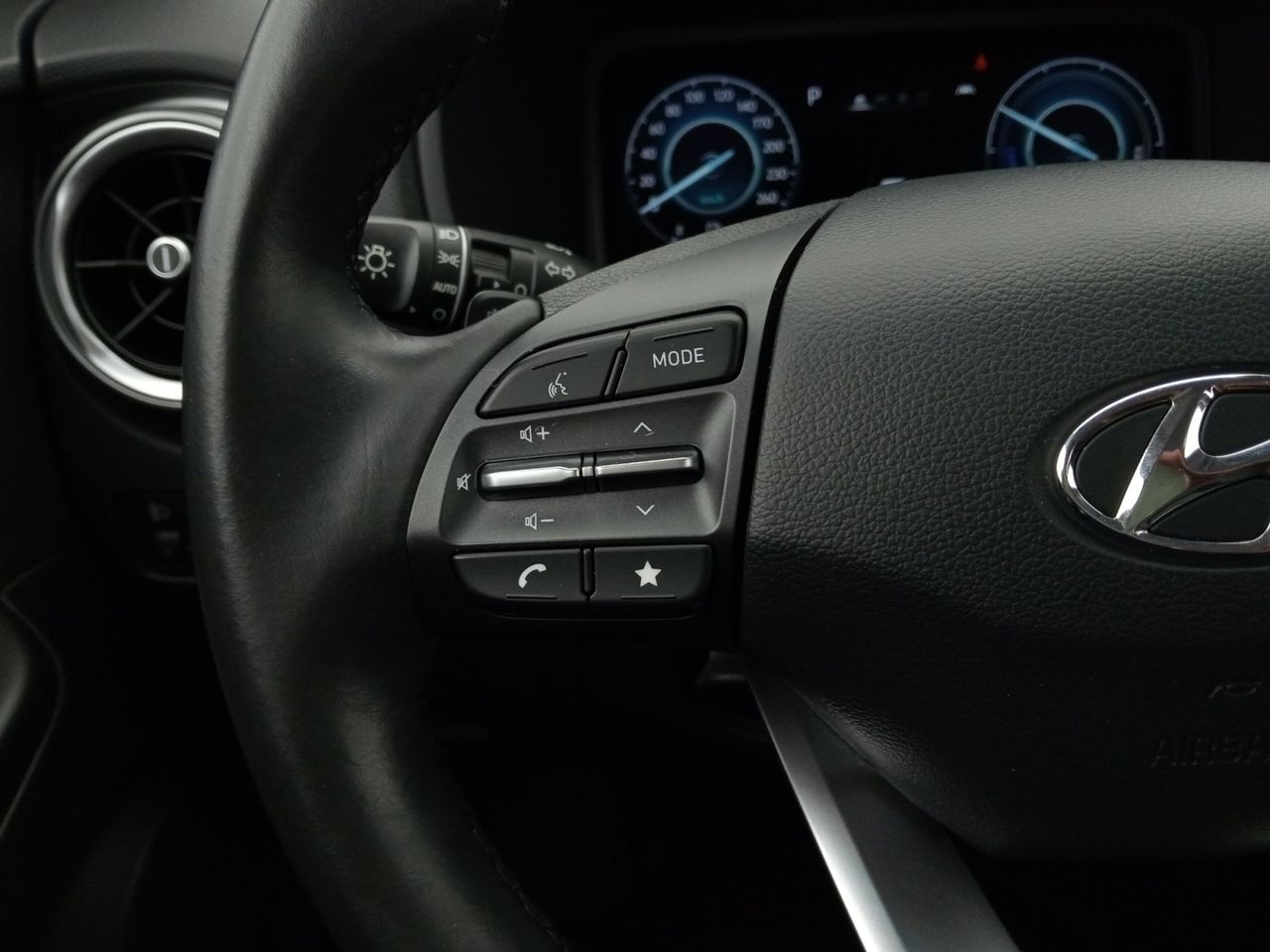 Foto Hyundai Kona 15