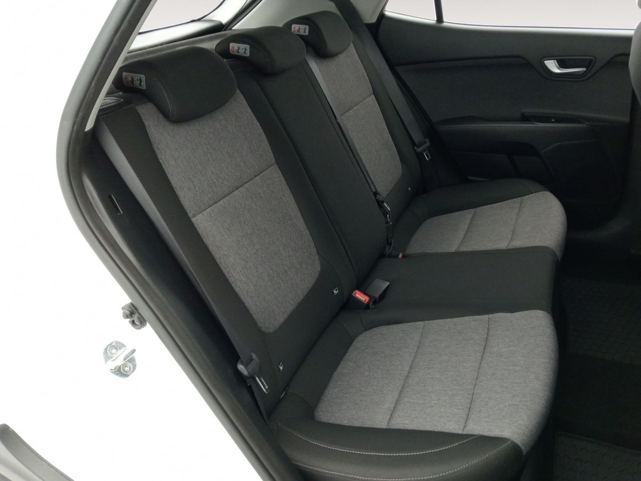 Foto Kia Stonic 9