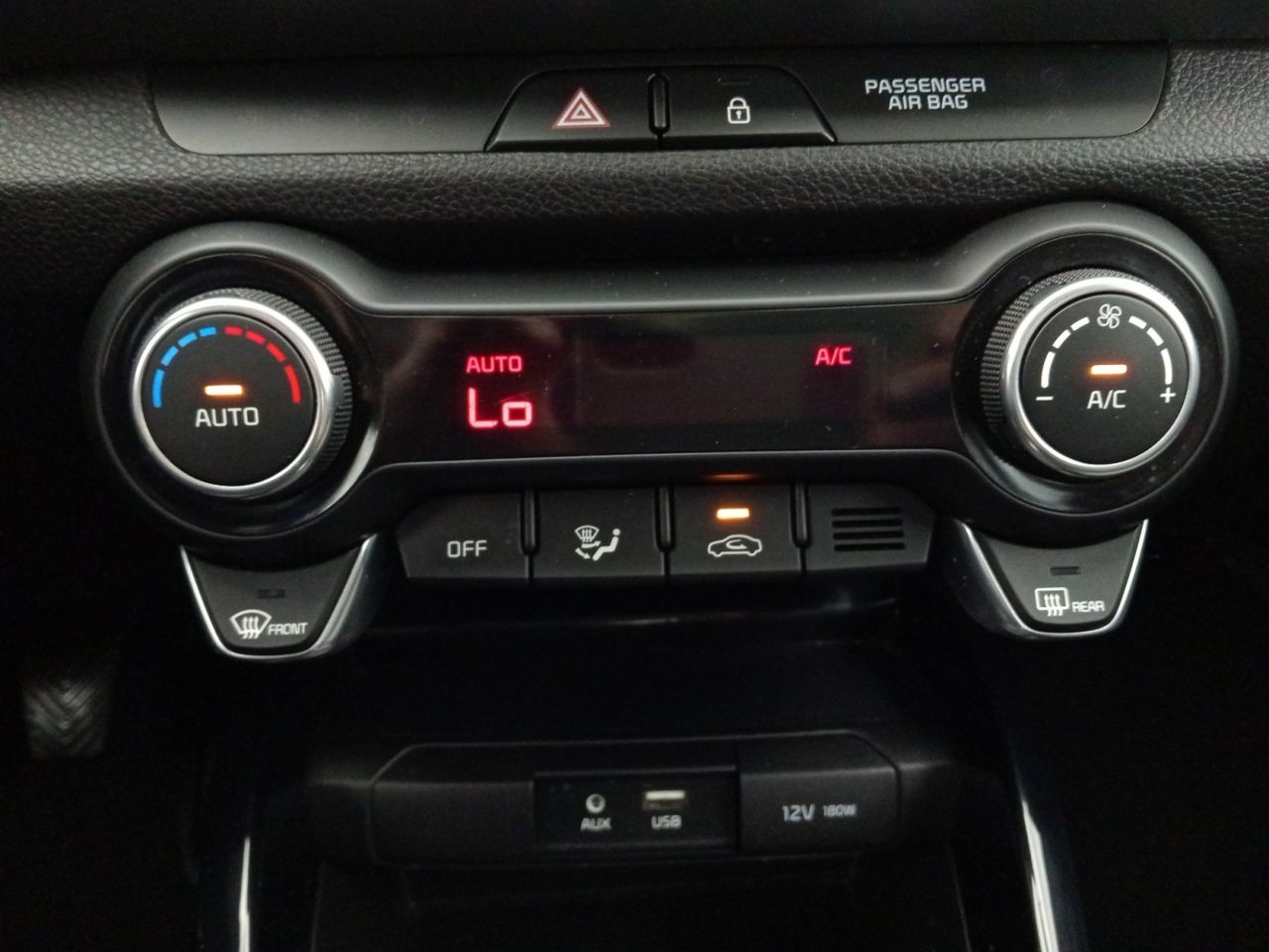 Foto Kia Stonic 13