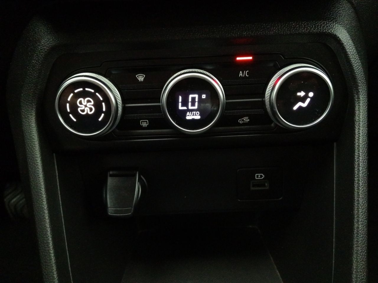 Foto Dacia Jogger 15
