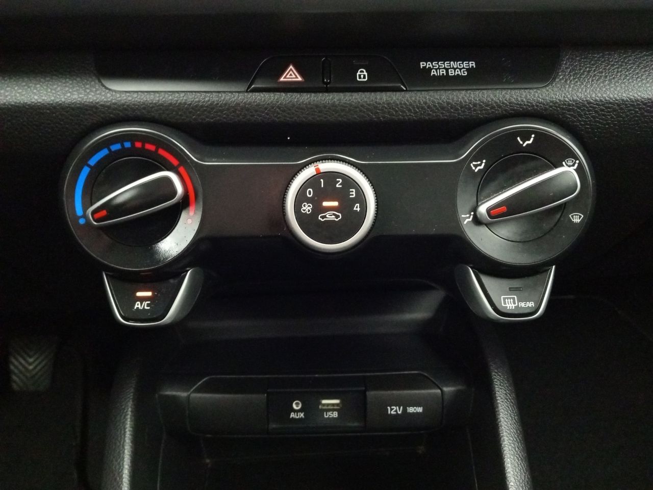 Foto Kia Rio 13