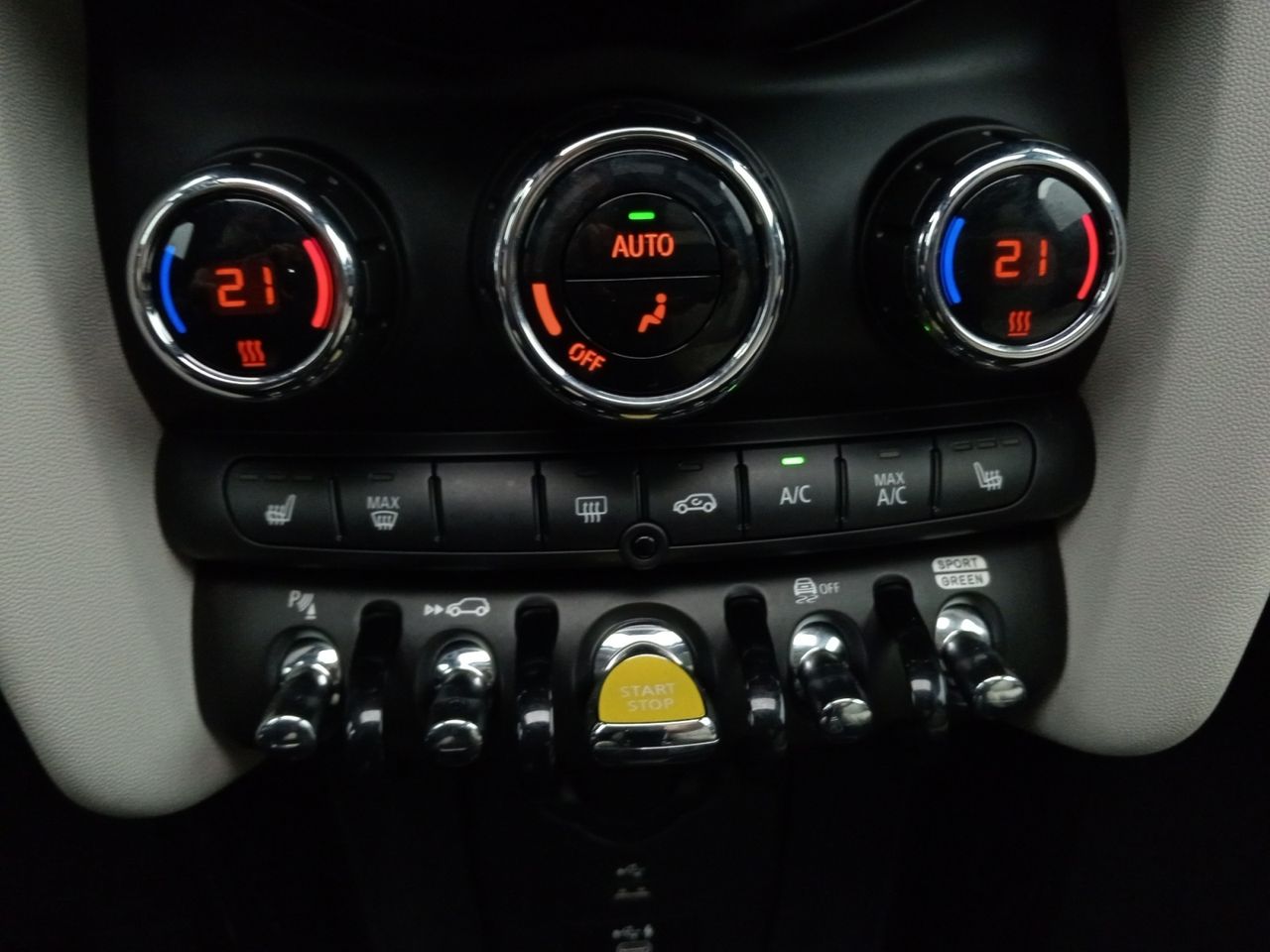 Foto Mini Cooper 16